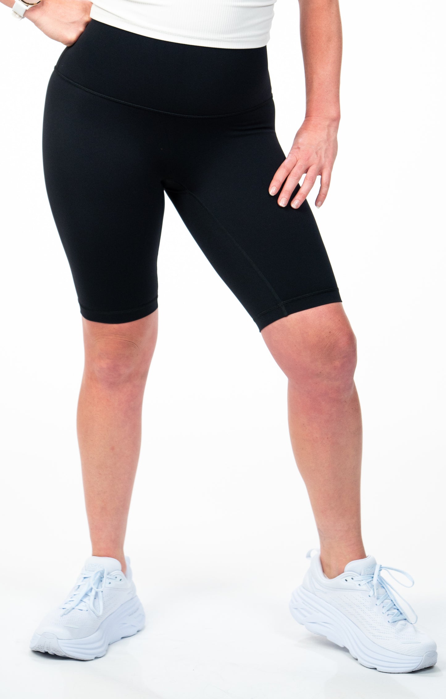 Arctic Wolf Essential Seamless Knee Length Shorts - Black