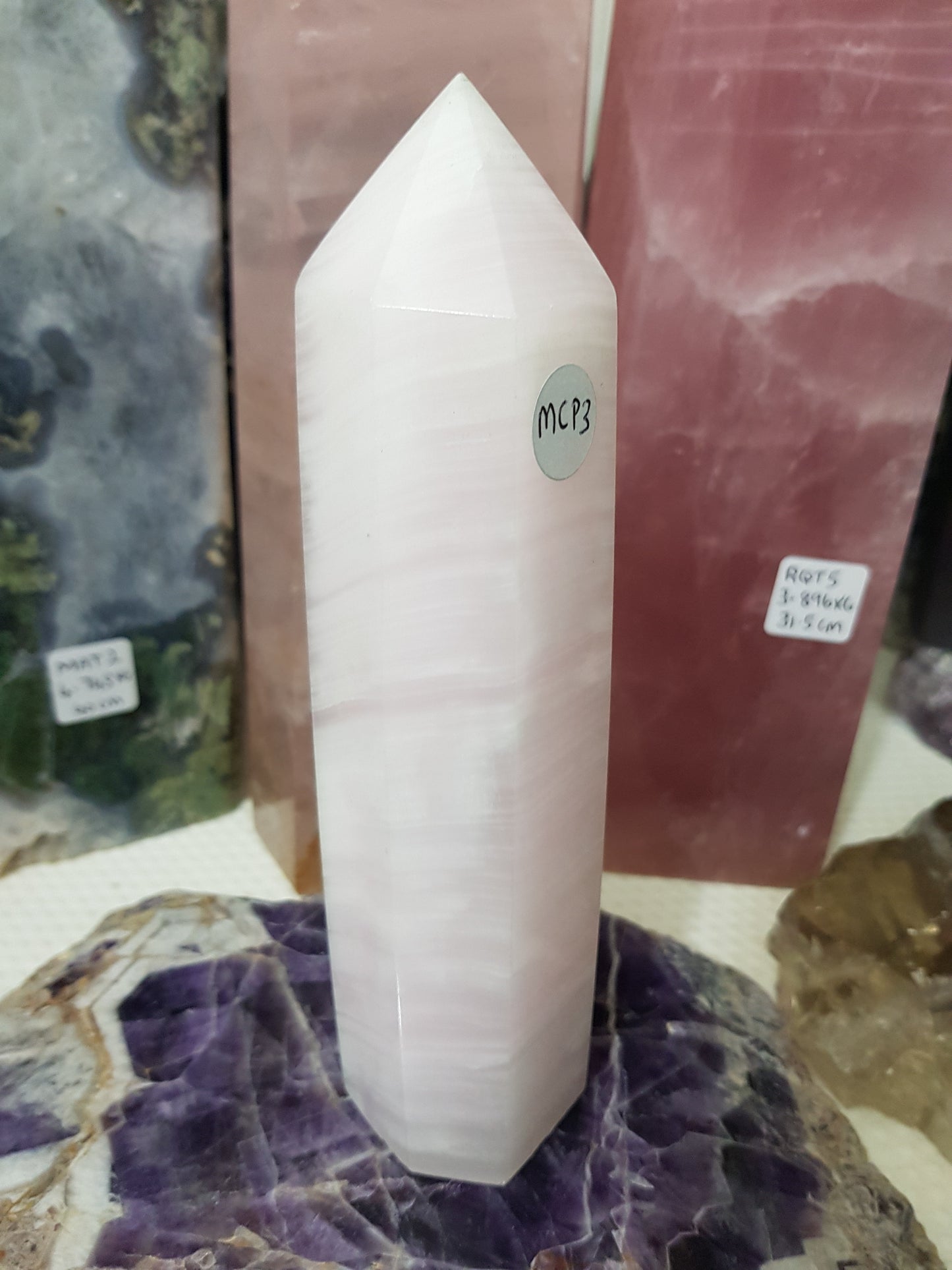 Mangano Calcite Crystal Point – MCP3