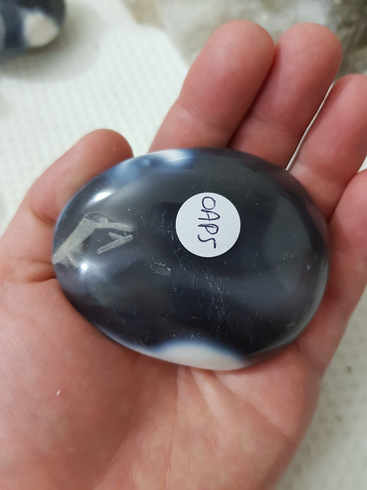 Orca Agate Crystal Palmstone – OAP5