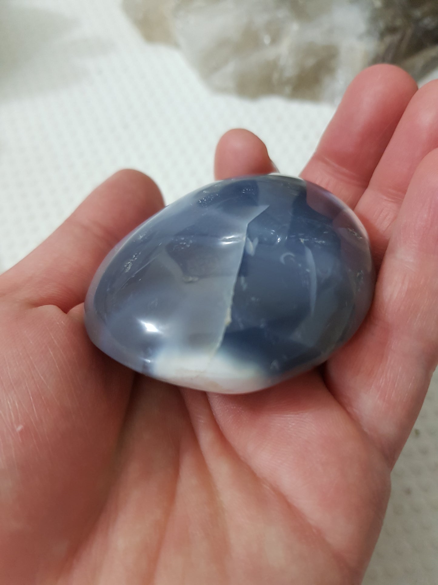 Orca Agate Crystal Palmstone – OAP6