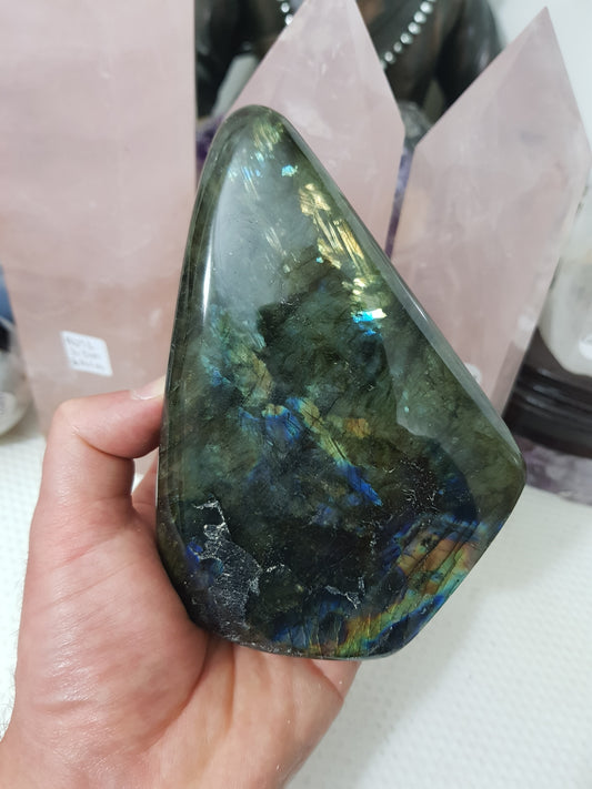 Polished Labradorite Crystal Freeform – LFF41
