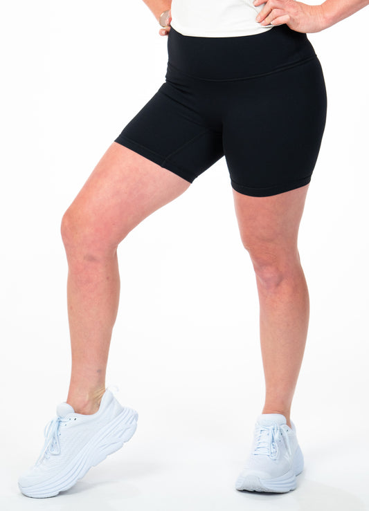 Arctic Wolf Essential Seamless Shorts - Black