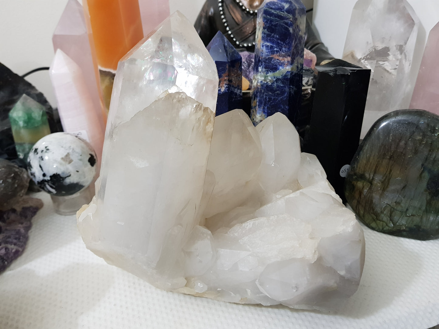 Natural Clear Quartz Crystal Cluster From Madagascar - Large Multi-Point Display Quartz Specimen (21cm, 5.550kg) – CQC10