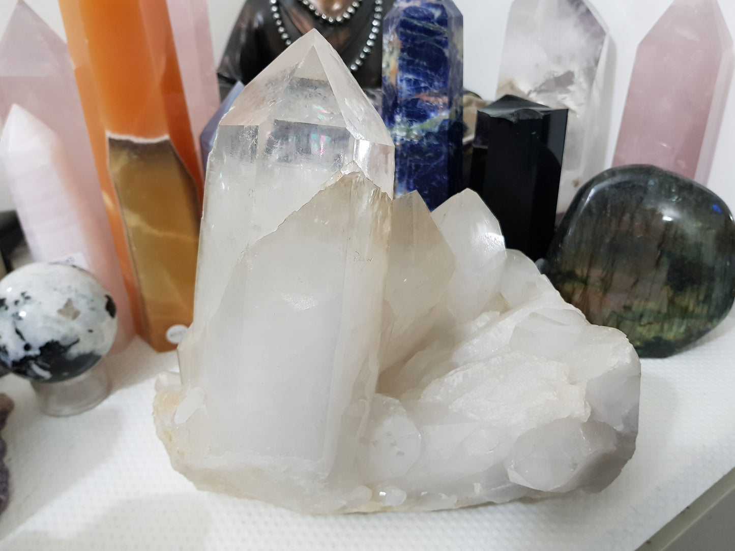 Natural Clear Quartz Crystal Cluster From Madagascar - Large Multi-Point Display Quartz Specimen (21cm, 5.550kg) – CQC10