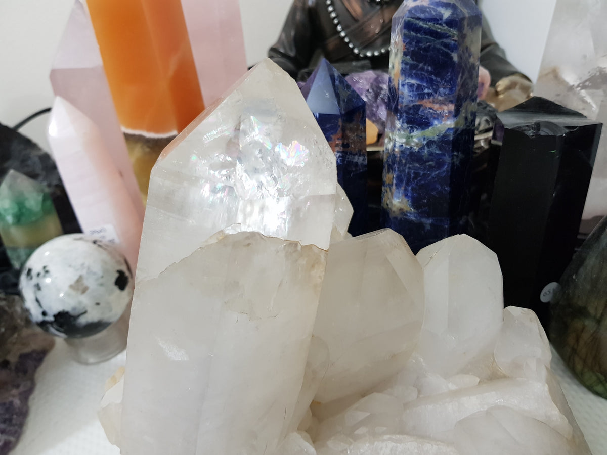 Natural Clear Quartz Crystal Cluster From Madagascar - Large Multi-Point Display Quartz Specimen (21cm, 5.550kg) – CQC10