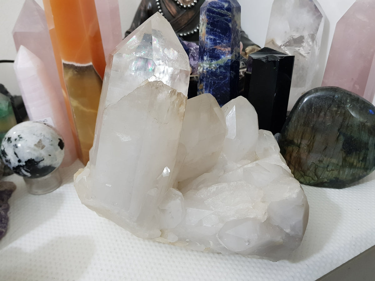 Natural Clear Quartz Crystal Cluster From Madagascar - Large Multi-Point Display Quartz Specimen (21cm, 5.550kg) – CQC10
