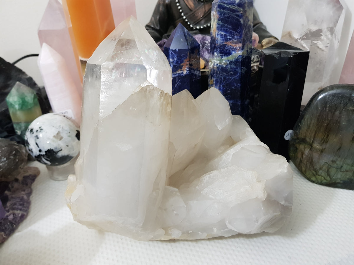 Natural Clear Quartz Crystal Cluster From Madagascar - Large Multi-Point Display Quartz Specimen (21cm, 5.550kg) – CQC10