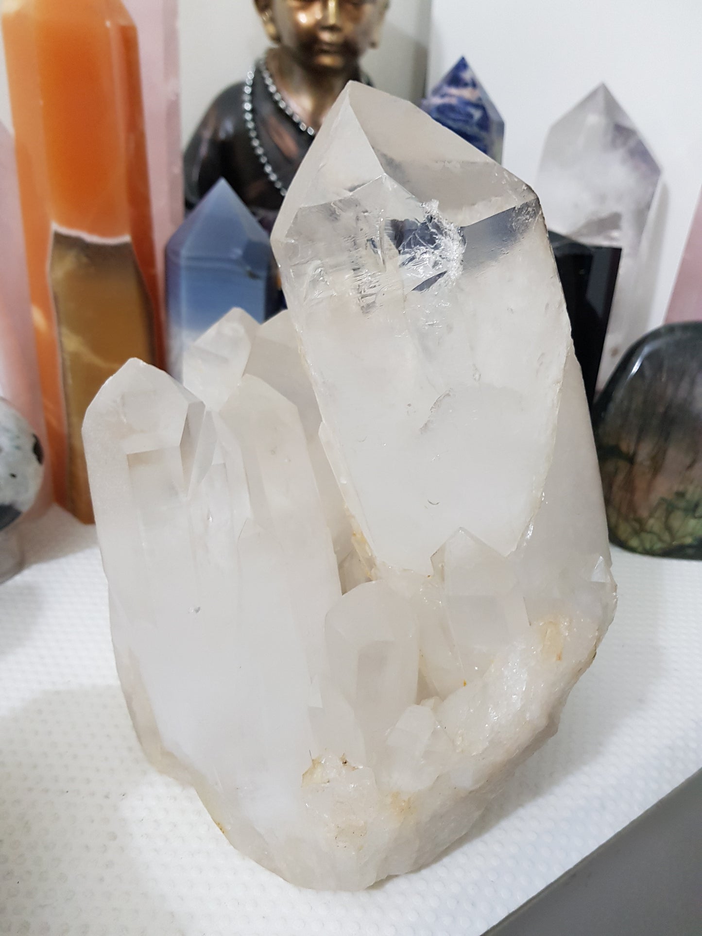 Natural Clear Quartz Crystal Cluster From Madagascar - Large Multi-Point Display Quartz Specimen (21cm, 5.550kg) – CQC10