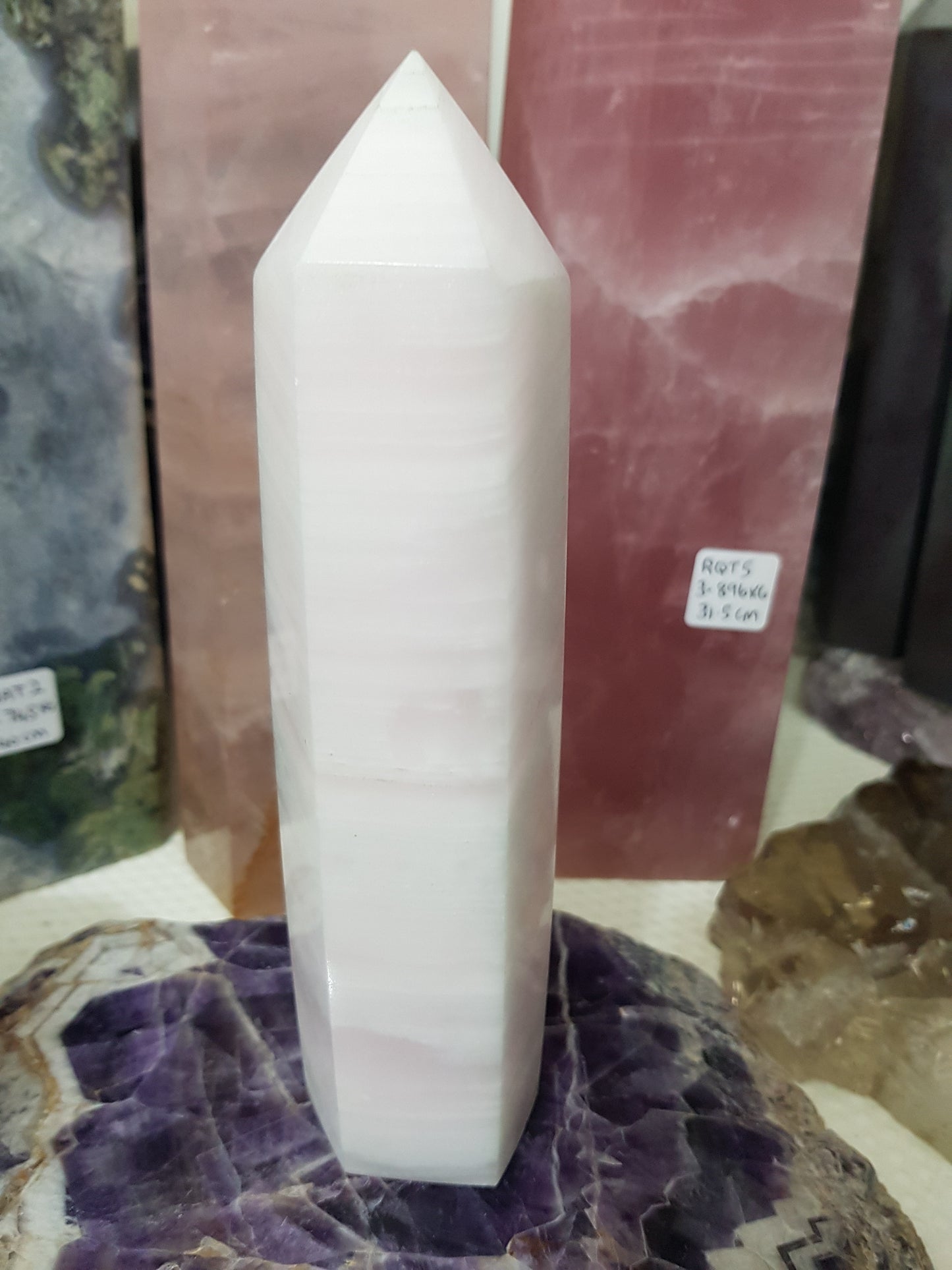 Mangano Calcite Crystal Point – MCP3