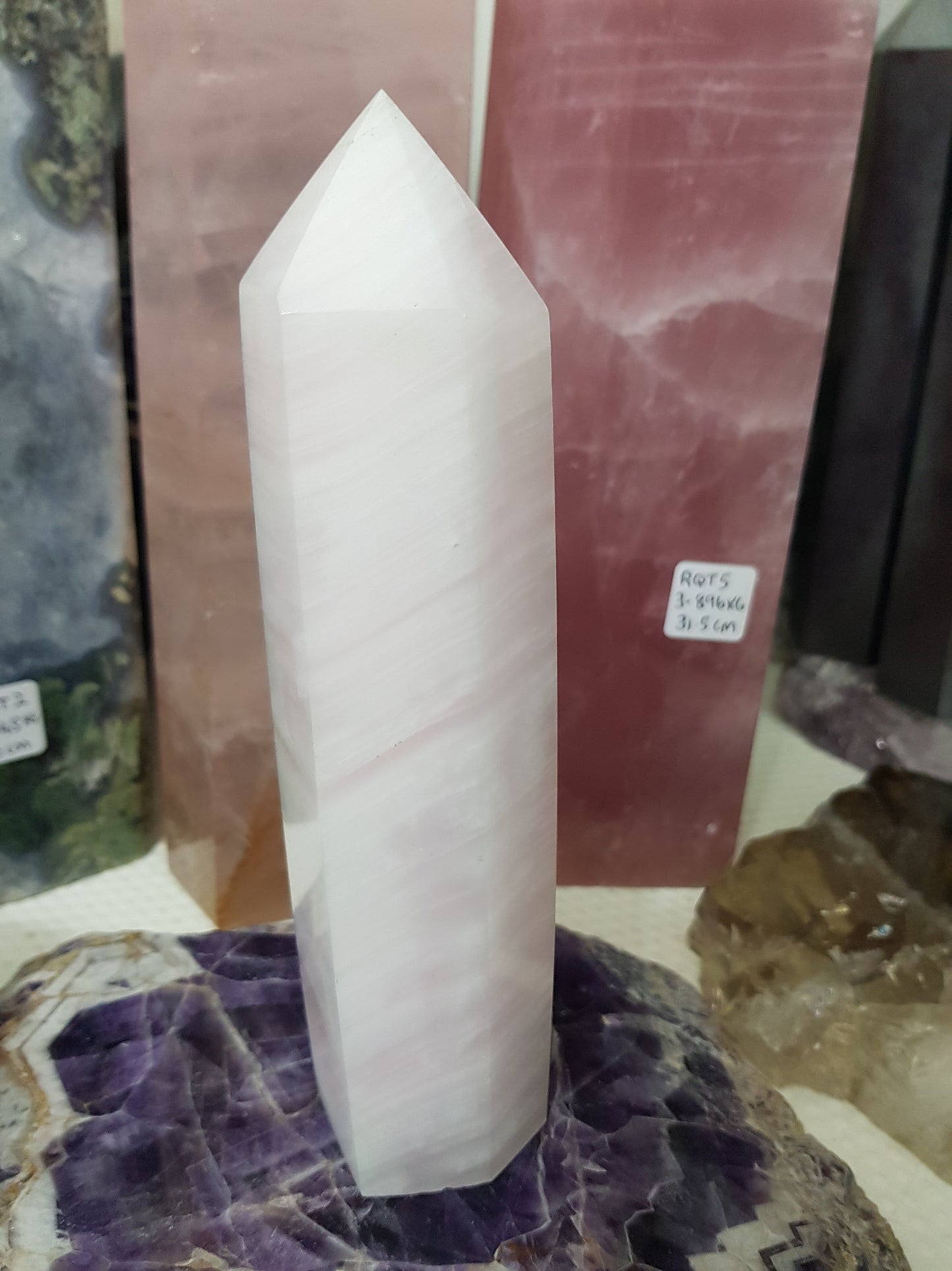 Mangano Calcite Crystal Point – MCP3