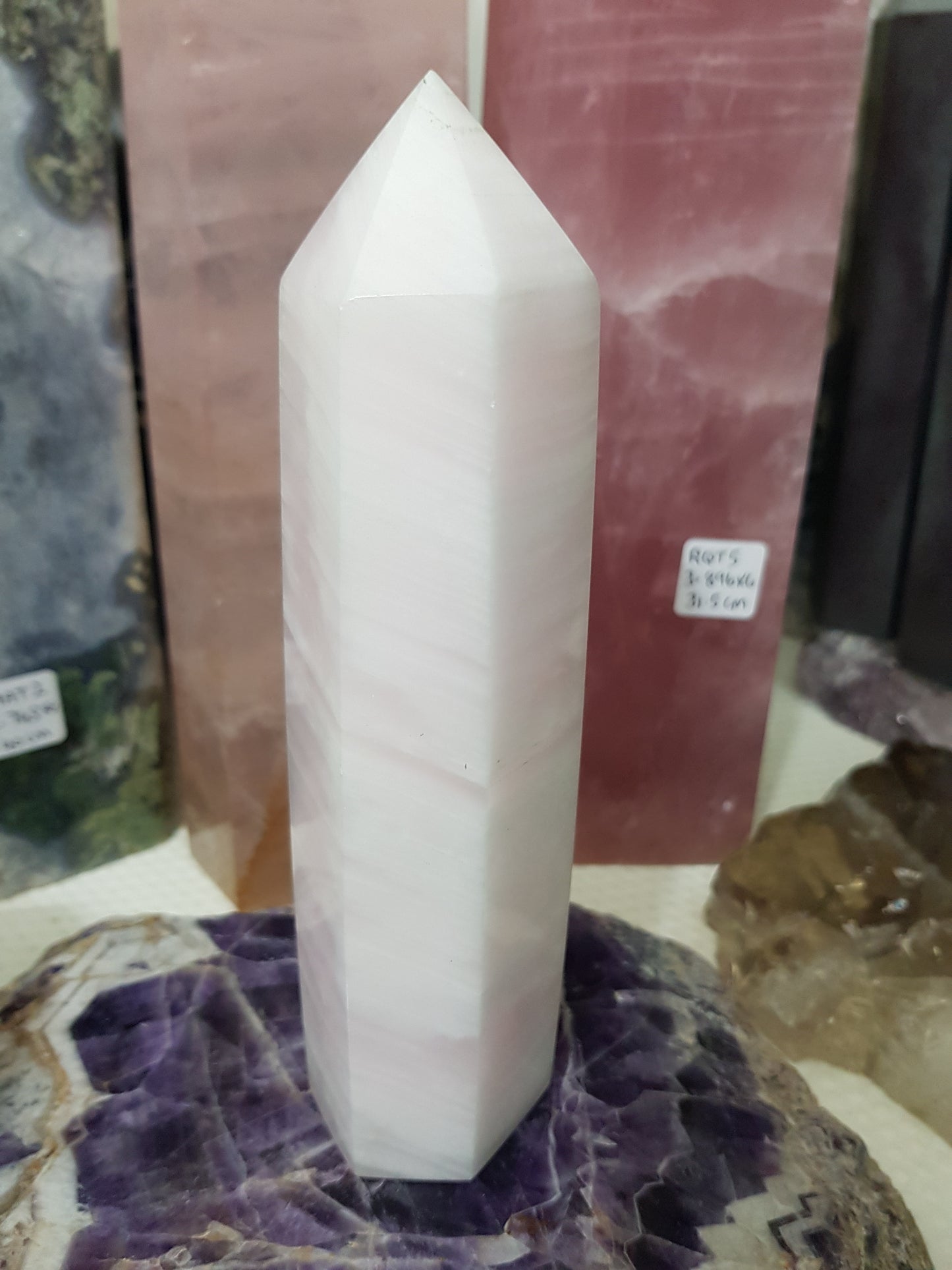 Mangano Calcite Crystal Point – MCP3