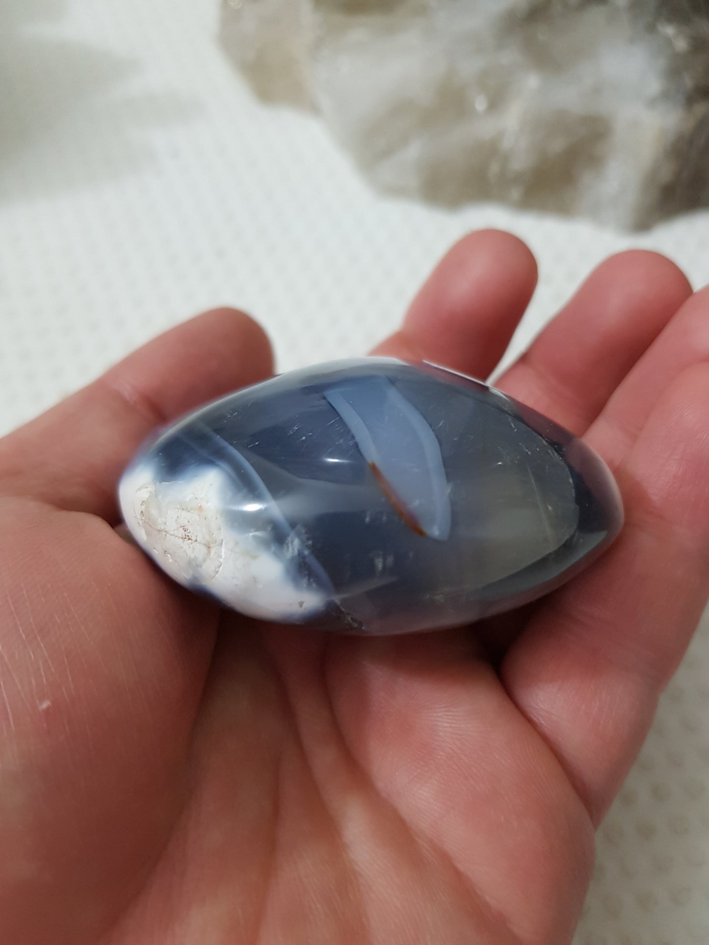 Orca Agate Crystal Palmstone – OAP6