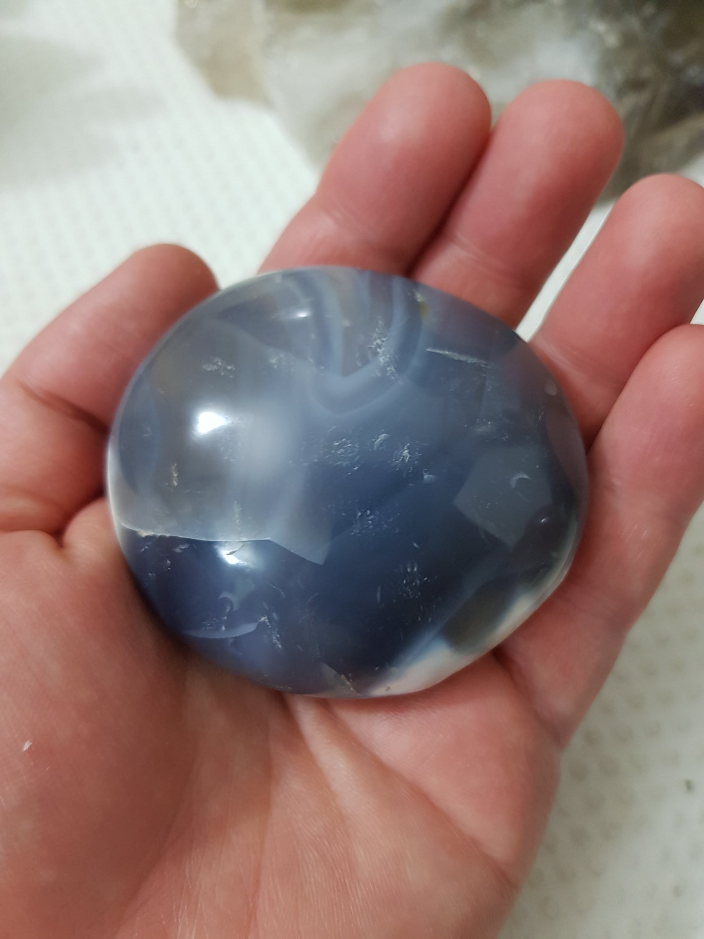 Orca Agate Crystal Palmstone – OAP6