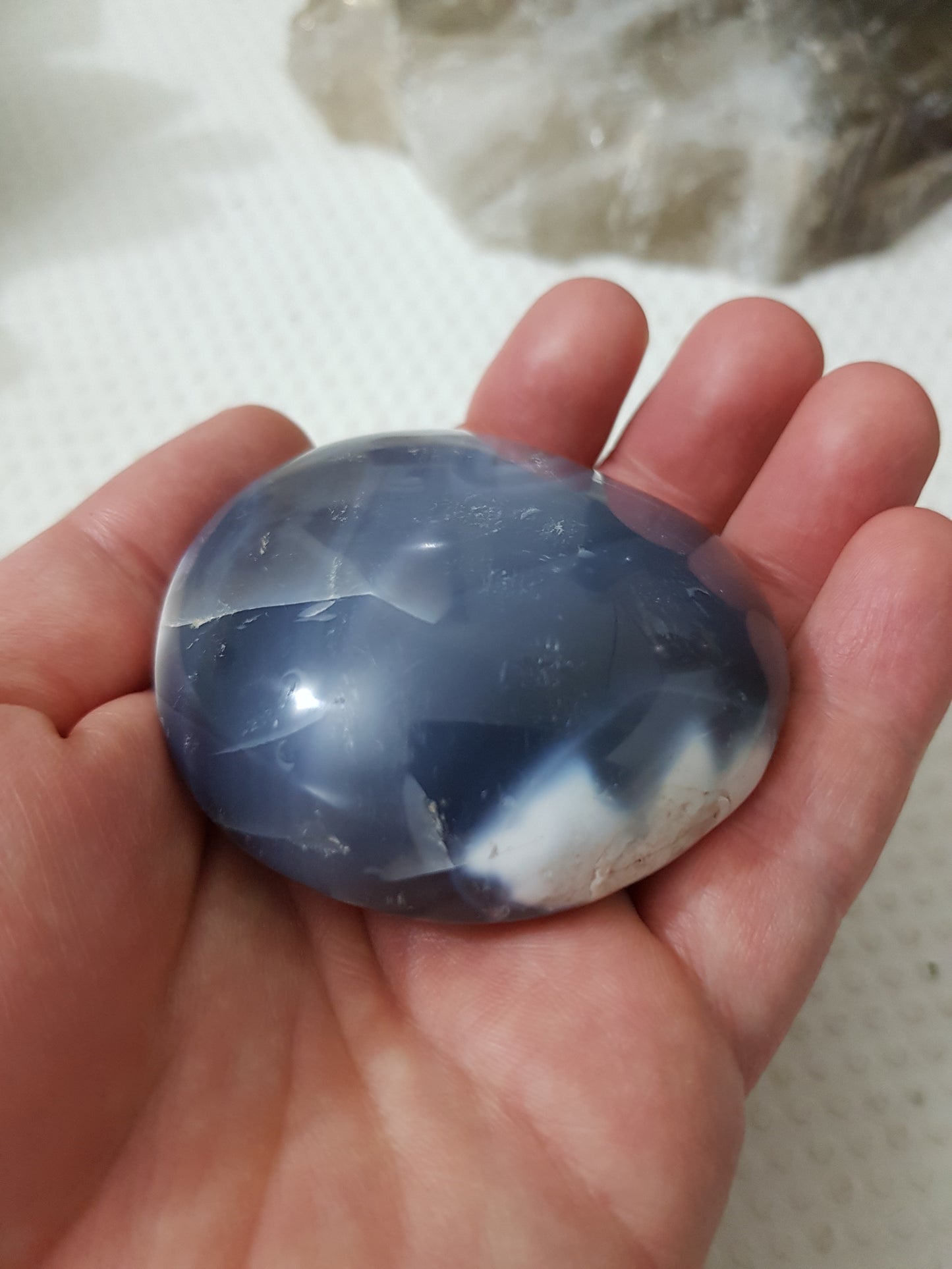 Orca Agate Crystal Palmstone – OAP6