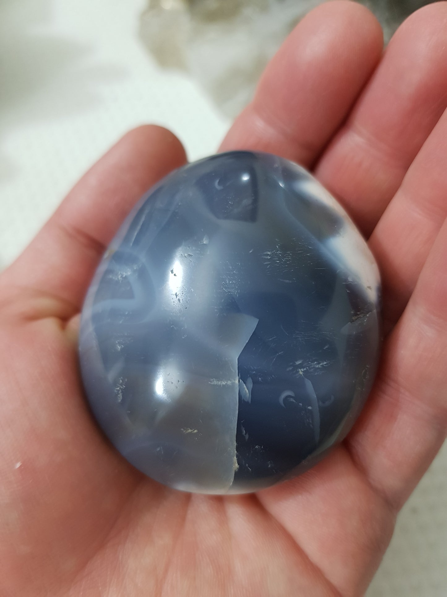 Orca Agate Crystal Palmstone – OAP6