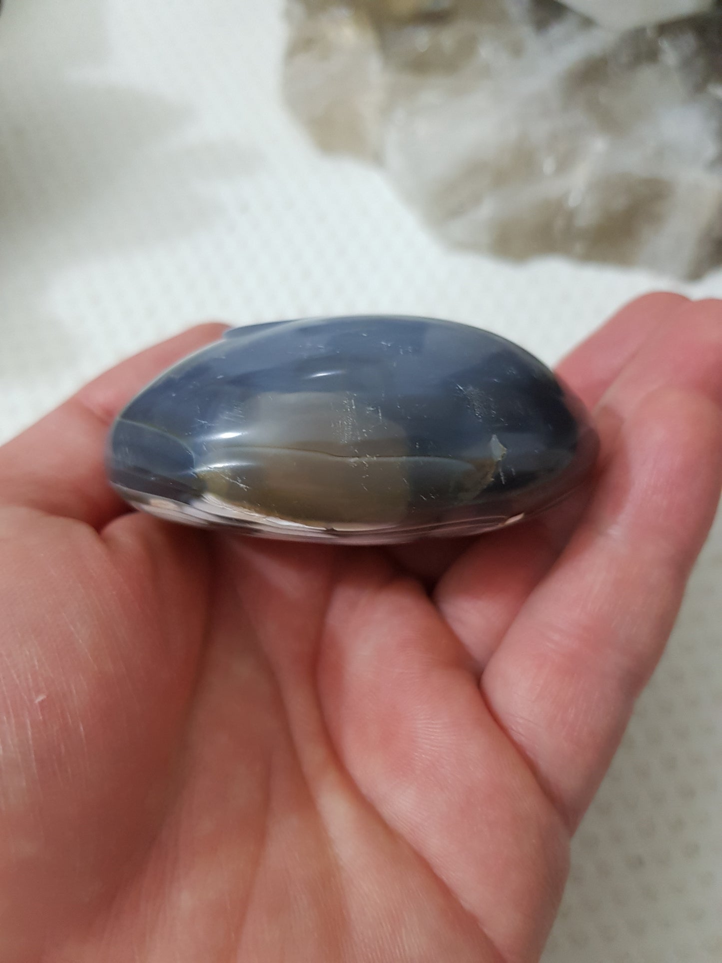 Orca Agate Crystal Palmstone – OAP7