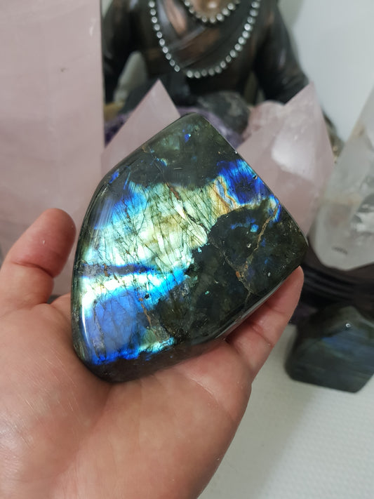 Polished Labradorite Crystal Freeform – LFF38
